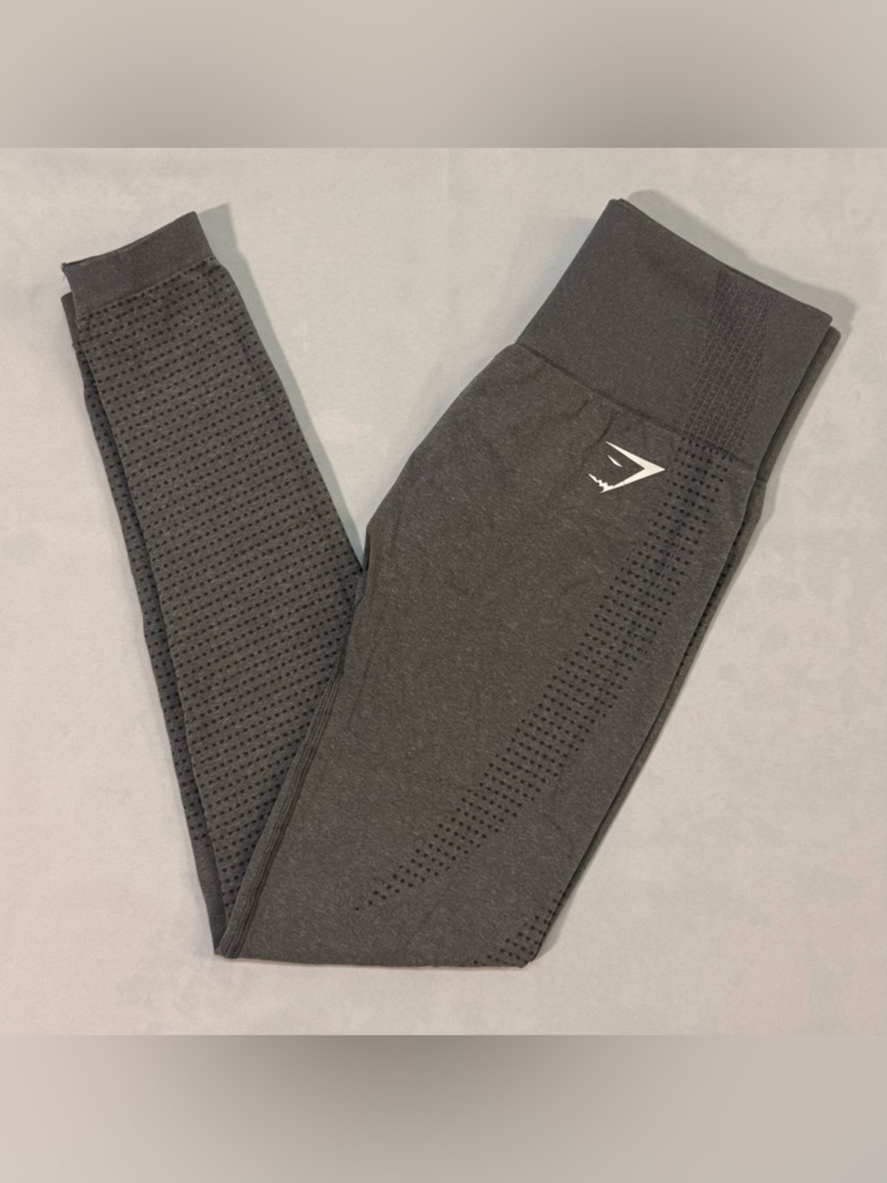 Gymshark Women’s Vital Seamless Charcoal Gray Leggings, Size Xsmall